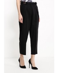 Черные узкие брюки от Sisley