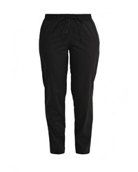 Черные узкие брюки от Svesta