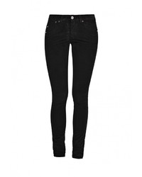 Черные узкие брюки от Victoria Beckham