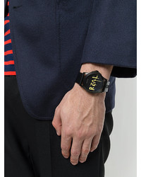 Женские черные часы от Gucci