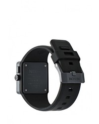 Мужские черные часы от Nixon