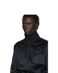 Мужской черный бархатный бомбер от Hugo