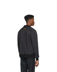 Мужской черный бомбер от Canada Goose