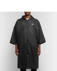 Мужской черный дождевик от Nike