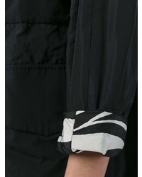 Женский черный дождевик от Moncler