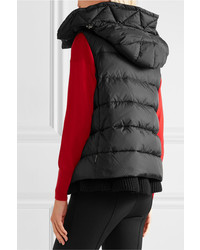 Женский черный жилет от Moncler