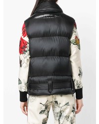 Женский черный жилет от Moncler