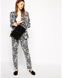 Черный замшевый клатч от Asos