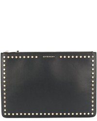 Черный клатч с шипами от Givenchy
