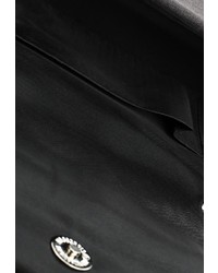 Черный клатч от Eternel