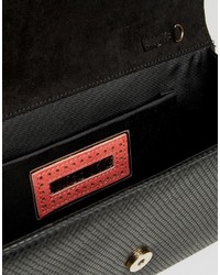 Черный клатч от Miss KG