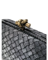 Черный клатч от Bottega Veneta