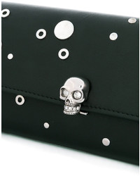 Черный клатч от Alexander McQueen