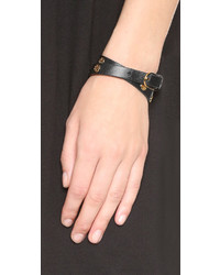 Черный кожаный браслет с шипами от Tory Burch