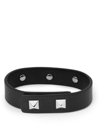 Мужской черный кожаный браслет с шипами от Valentino