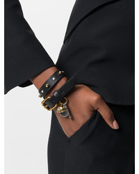 Черный кожаный браслет от Alexander McQueen