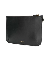 Черный кожаный клатч с украшением от Versace