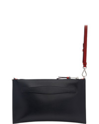 Черный кожаный клатч с шипами от Prada
