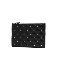 Черный кожаный клатч с шипами от Valentino