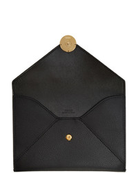 Черный кожаный клатч от Fendi
