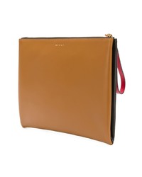 Черный кожаный клатч от Marni