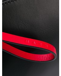 Черный кожаный клатч от Marni