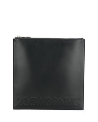 Черный кожаный клатч от Calvin Klein 205W39nyc