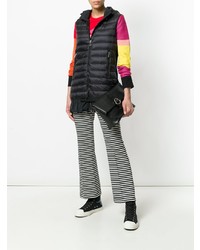 Черный кожаный клатч от Moncler