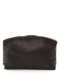 Черный кожаный клатч от Baggu