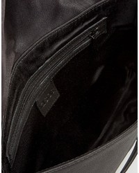 Черный кожаный клатч от Asos