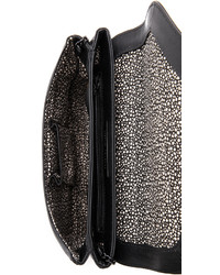 Черный кожаный клатч от Loeffler Randall