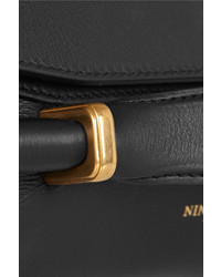 Черный кожаный клатч от Nina Ricci