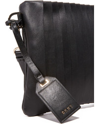 Черный кожаный клатч от DKNY