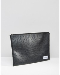 Черный кожаный клатч от Hype