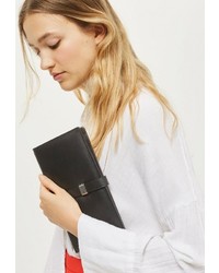 Черный кожаный клатч от Topshop