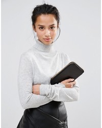 Черный кожаный клатч от Urban Code