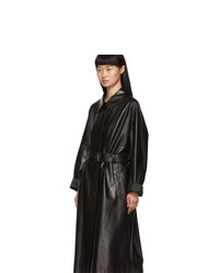 Женский черный кожаный плащ от Prada