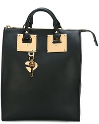 Черный кожаный рюкзак с вышивкой