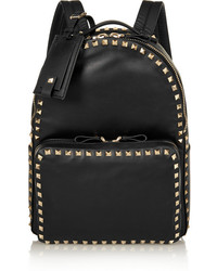 Женский черный кожаный рюкзак с шипами от Valentino