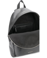 Женский черный кожаный рюкзак со звездами от Givenchy