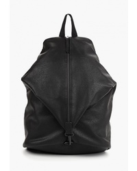 Женский черный кожаный рюкзак от Bata