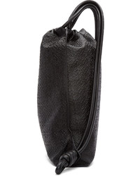 Женский черный кожаный рюкзак от Loewe