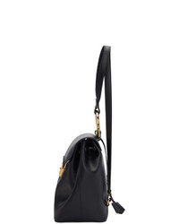 Женский черный кожаный рюкзак от Fendi