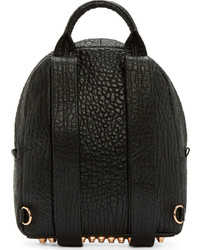 Женский черный кожаный рюкзак от Alexander Wang