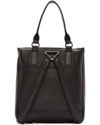 Женский черный кожаный рюкзак от Givenchy