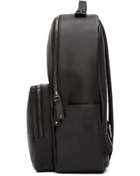 Мужской черный кожаный рюкзак от Valentino
