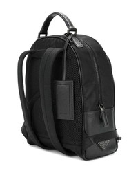 Мужской черный кожаный рюкзак от Prada