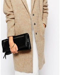 Черный кожаный стеганый клатч от Oasis