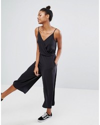 Черный комбинезон от Monki