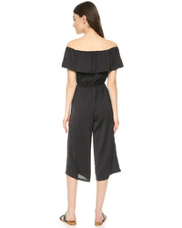 Черный комбинезон от Capulet